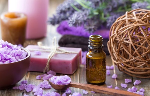 Эфирные масла в помощь хозяйке Эфирные масла в помощь хозяйке